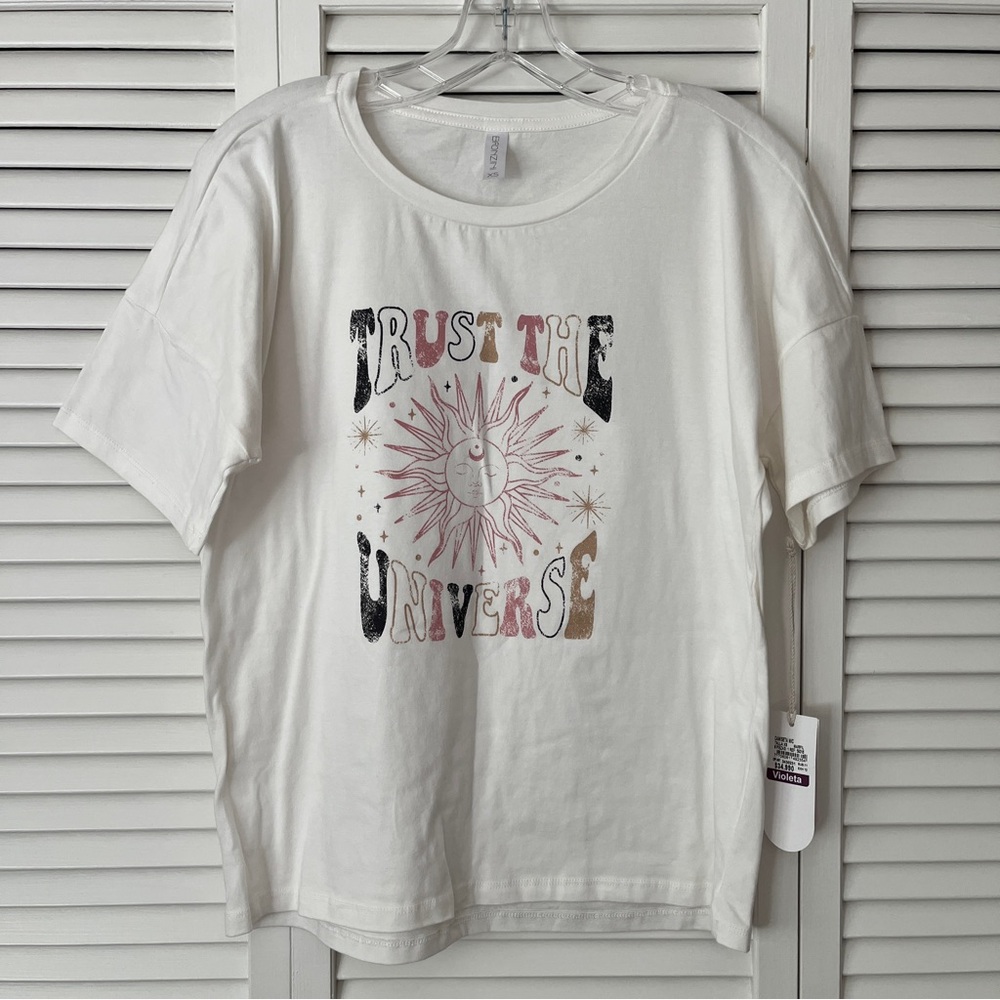 Bronzini Ivory "Trust The Universe" Graphic Print tee short sleeve, Size XS, NWT